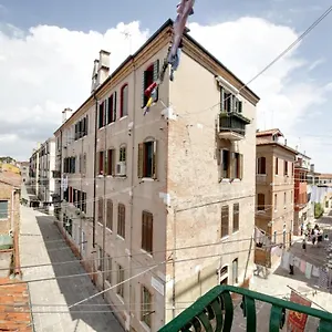 fenix-la-bohme.hotelinveneto.com/
